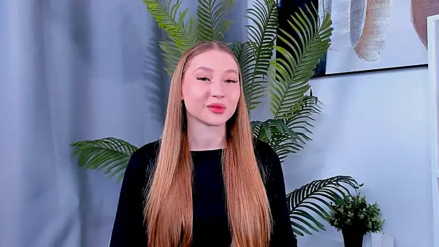 Snapshot of EliseHopper chatting on October 8, 2025, 6:33 am EliseHopper online show from October 8, 2025, 6:33 am