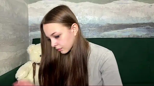 SunnySprinkle online show from November 6, 2025, 12:39 pm