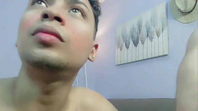 Twinks boys  online show from October 9, 2025, 3:59 am