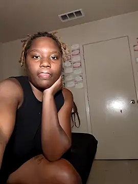 Snapshot of only_liyah chatting on October 6, 2025, 1:03 am only liyah online show from October 6, 2025, 1:03 am