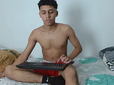 deivy skinny01 online show from December 15, 2025, 5:23 am