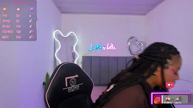 THIANA TAY online show from December 3, 2025, 3:03 am