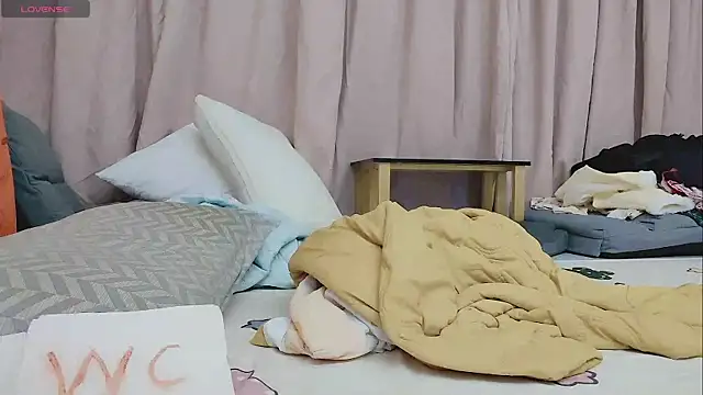 Taobaby168 online show from November 10, 2025, 7:51 am