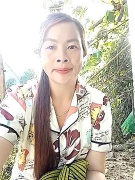 lucky774- online show from October 10, 2025, 12:31 am