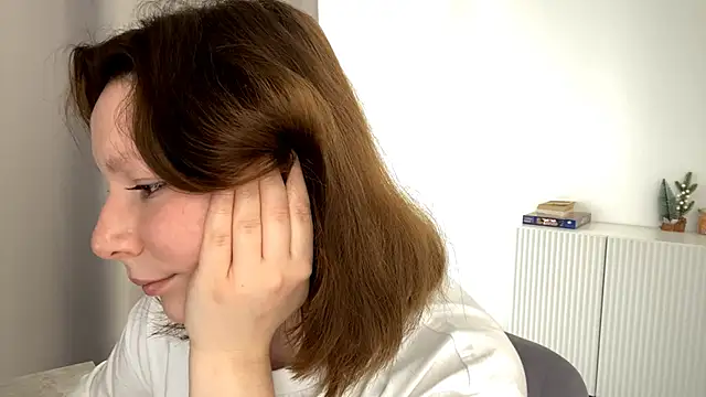 TamekiaSamii online show from November 10, 2025, 7:51 am