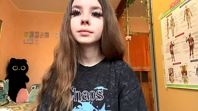 EhtelBiondi online show from November 10, 2025, 8:13 am