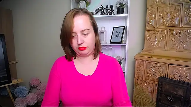 HelenFl online show from November 25, 2025, 8:03 am