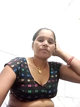 Snapshot of Nm_sanjna chatting on October 15, 2025, 3:34 pm Nm sanjna online show from October 15, 2025, 3:34 pm