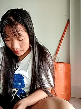 Snapshot of TrangNemo chatting on October 6, 2025, 9:07 am TrangNemo online show from October 6, 2025, 9:07 am