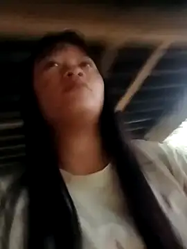 Snapshot of TrangNemo chatting on October 8, 2025, 11:35 pm TrangNemo online show from October 8, 2025, 11:35 pm