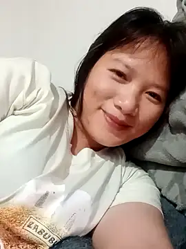 Snapshot of TrangNemo chatting on October 11, 2025, 2:04 pm TrangNemo online show from October 11, 2025, 2:04 pm