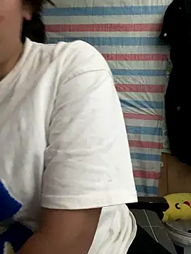 Snapshot of TrangNemo chatting on November 15, 2025, 12:13 pm TrangNemo online show from November 15, 2025, 12:13 pm