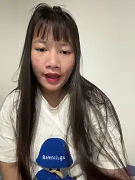 Snapshot of TrangNemo chatting on November 23, 2025, 12:32 am TrangNemo online show from November 23, 2025, 12:32 am