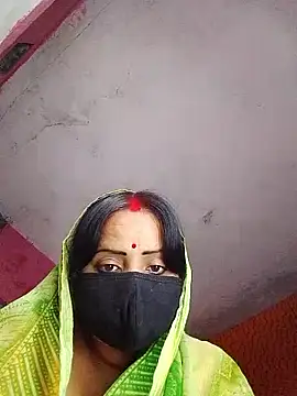 Snapshot of Cr_sonam chatting on November 9, 2025, 12:20 am Cr sonam online show from November 9, 2025, 12:20 am