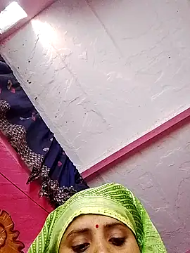 Snapshot of Cr_sonam chatting on November 15, 2025, 4:32 am Cr sonam online show from November 15, 2025, 4:32 am