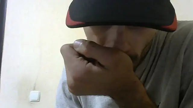 Snapshot of MakabulaAndrey chatting on October 24, 2025, 1:51 pm MakabulaAndrey online show from October 24, 2025, 1:51 pm