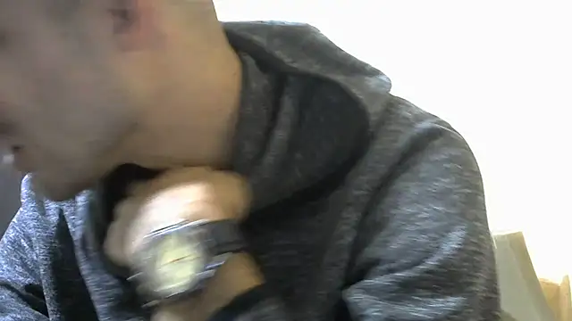 Snapshot of MakabulaAndrey chatting on November 6, 2025, 5:52 am MakabulaAndrey online show from November 6, 2025, 5:52 am