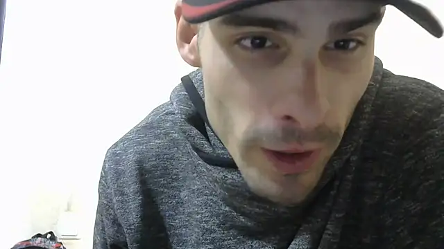 Snapshot of MakabulaAndrey chatting on November 7, 2025, 9:31 am MakabulaAndrey online show from November 7, 2025, 9:31 am