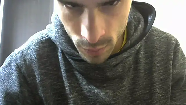 Snapshot of MakabulaAndrey chatting on November 15, 2025, 8:00 am MakabulaAndrey online show from November 15, 2025, 8:00 am