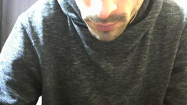 Snapshot of MakabulaAndrey chatting on November 28, 2025, 8:28 am MakabulaAndrey online show from November 28, 2025, 8:28 am