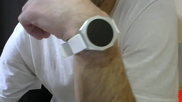 Snapshot of MakabulaAndrey chatting on December 2, 2025, 8:59 pm MakabulaAndrey online show from December 2, 2025, 8:59 pm