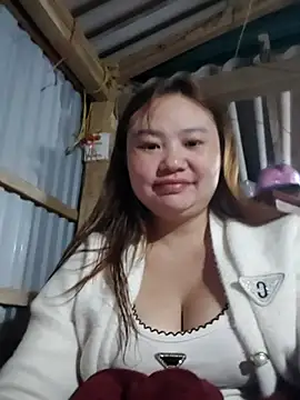 Snapshot of pi-pi-00 chatting on December 15, 2025, 12:20 pm pi-pi-00 online show from December 15, 2025, 12:20 pm