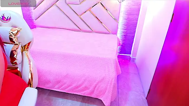 Snapshot of Addyy_02 chatting on October 10, 2025, 11:31 am Addyy 02 online show from October 10, 2025, 11:31 am