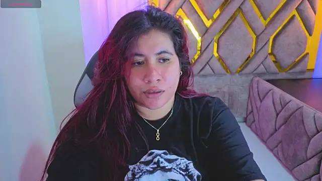 Snapshot of Addyy_02 chatting on December 3, 2025, 2:19 am Addyy 02 online show from December 3, 2025, 2:19 am