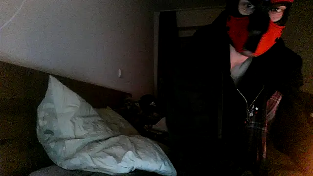 MolleDolle online show from November 20, 2025, 6:29 pm