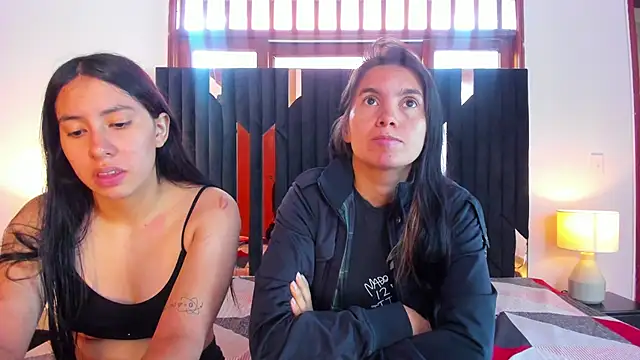 Sofy and Mia online show from October 13, 2025, 12:49 pm