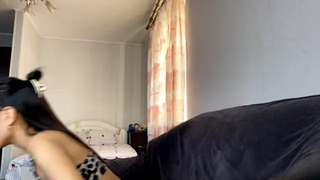 Snapshot of KamilahArcilla chatting on October 12, 2025, 1:48 am KamilahArcilla online show from October 12, 2025, 1:48 am