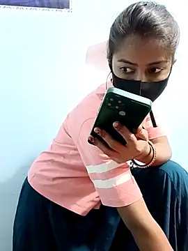 Snapshot of Payal_G chatting on December 2, 2025, 4:46 pm Payal G online show from December 2, 2025, 4:46 pm