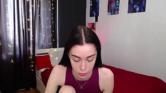 Snapshot of ariel_is_on_vacation chatting on October 13, 2025, 8:03 am ariel is on vacation online show from October 13, 2025, 8:03 am