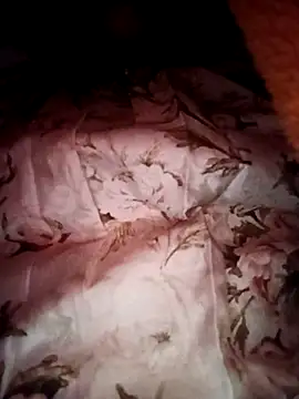 Snapshot of Hornyme18 chatting on November 28, 2025, 5:15 pm Hornyme18 online show from November 28, 2025, 5:15 pm