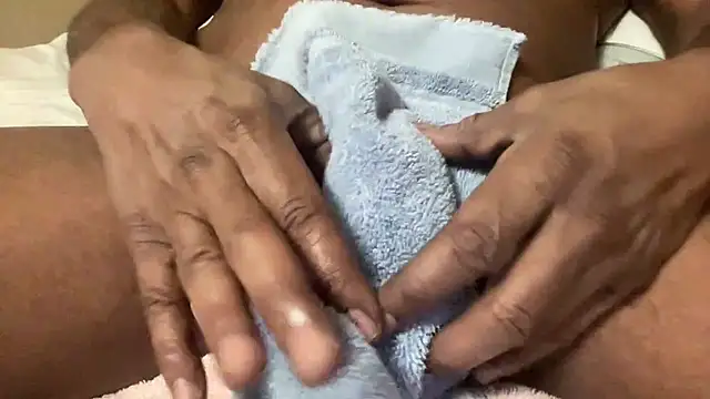 Snapshot of Sixmill1 chatting on November 3, 2025, 5:09 am Sixmill1 online show from November 3, 2025, 5:09 am