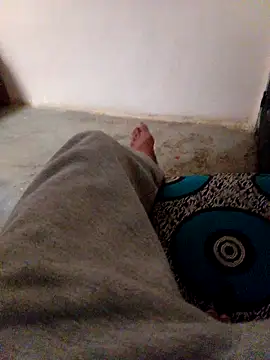 Snapshot of latarak321 chatting on October 13, 2025, 5:24 pm latarak321 online show from October 13, 2025, 5:24 pm