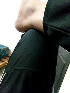 Snapshot of latarak321 chatting on October 29, 2025, 5:58 pm latarak321 online show from October 29, 2025, 5:58 pm