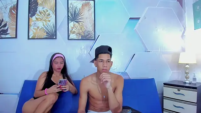 Snapshot of Little_nicoll chatting on October 26, 2025, 11:42 pm Little nicoll online show from October 26, 2025, 11:42 pm