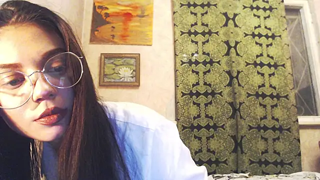 Lady Elsa Snow online show from November 9, 2025, 3:21 pm