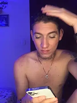 Snapshot of davidxxx_2012 chatting on October 14, 2025, 7:36 pm davidxxx 2012 online show from October 14, 2025, 7:36 pm