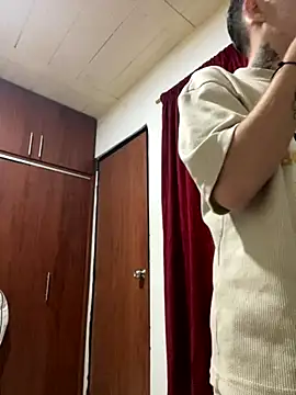 Snapshot of davidxxx_2012 chatting on October 30, 2025, 4:30 pm davidxxx 2012 online show from October 30, 2025, 4:30 pm