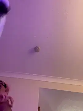 Snapshot of zara_bellexx chatting on November 26, 2025, 7:59 pm zara bellexx online show from November 26, 2025, 7:59 pm