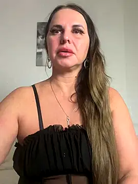 Snapshot of MIRAA_LUV chatting on October 25, 2025, 7:30 pm MIRAA LUV online show from October 25, 2025, 7:30 pm