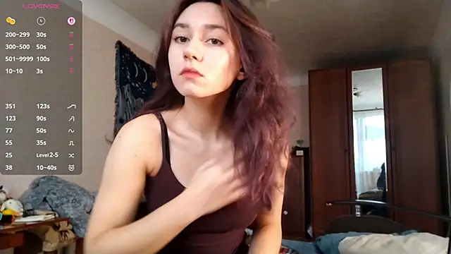 Snapshot of MiaLovelyOne chatting on November 14, 2025, 10:14 am MiaLovelyOne online show from November 14, 2025, 10:14 am