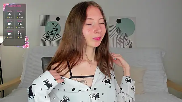 Snapshot of try_love_ chatting on November 6, 2025, 8:04 am try love online show from November 6, 2025, 8:04 am