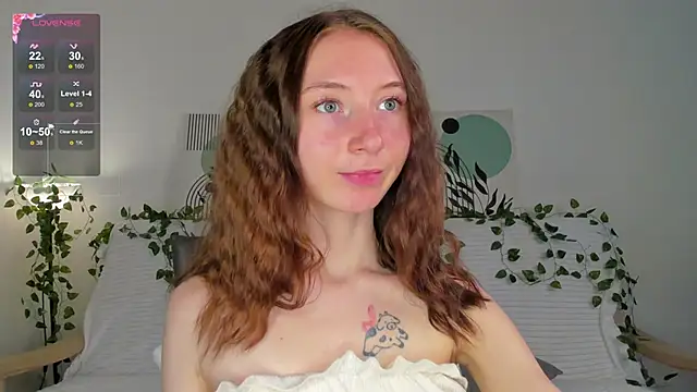 Snapshot of try_love_ chatting on November 28, 2025, 8:28 am try love online show from November 28, 2025, 8:28 am