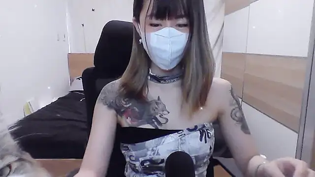 Snapshot of j20907085 chatting on October 17, 2025, 8:17 am j20907085 online show from October 17, 2025, 8:17 am