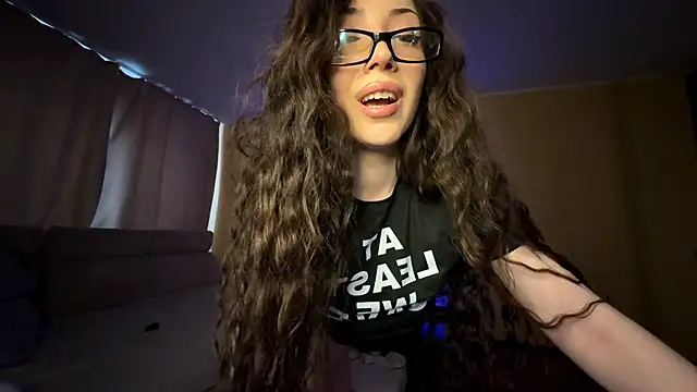 Snapshot of chelsey-classy chatting on October 25, 2025, 12:13 pm chelsey-classy online show from October 25, 2025, 12:13 pm