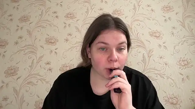 Snapshot of Crave_Elise chatting on October 26, 2025, 6:19 am Crave Elise online show from October 26, 2025, 6:19 am