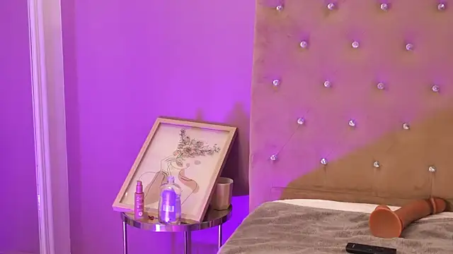 Snapshot of ClaraPasssion chatting on November 18, 2025, 8:57 pm ClaraPasssion online show from November 18, 2025, 8:57 pm